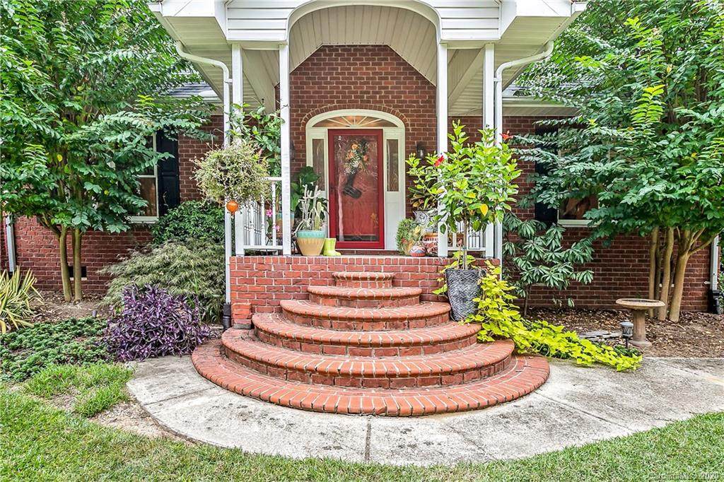 5215 White Store Road - Photo 1