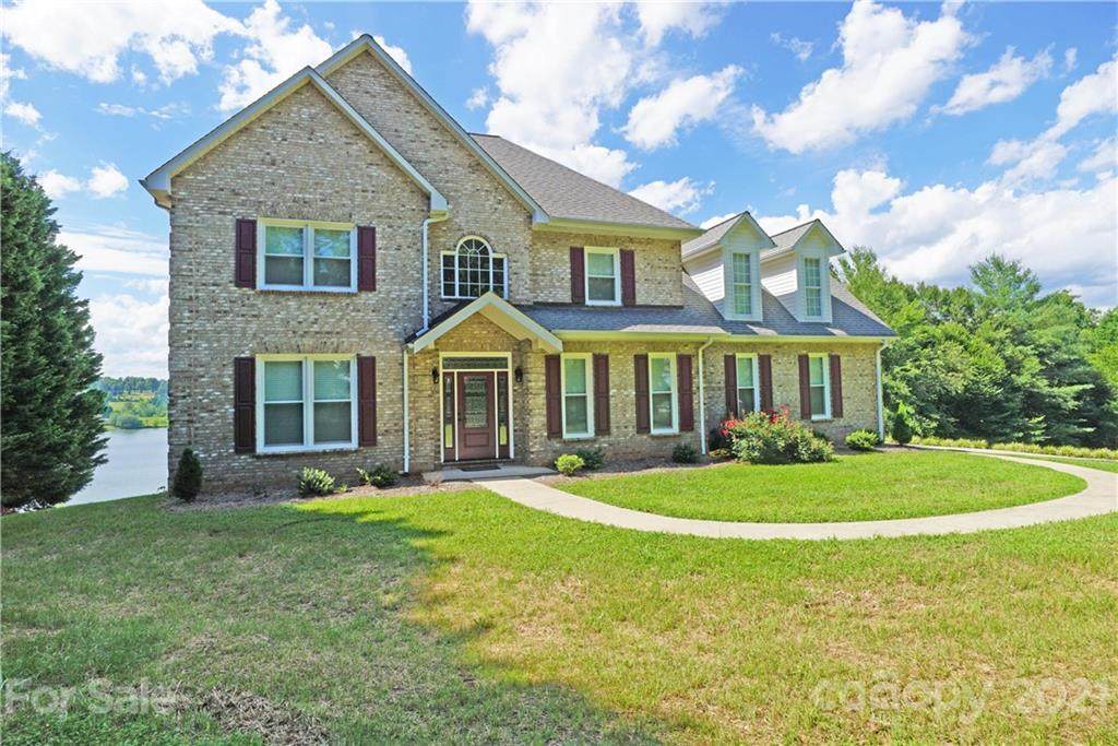 55 Peninsula Lane - Photo 1