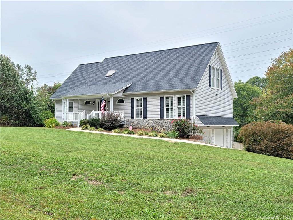 1586 Glenway Road - Photo 1