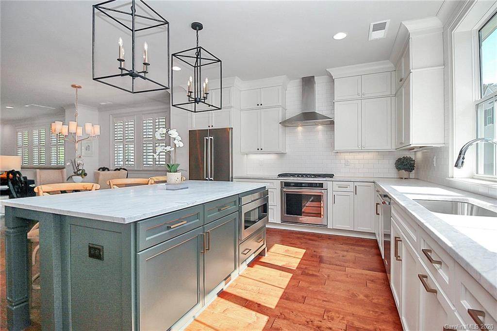 1216 Cotswold Place - Photo 1