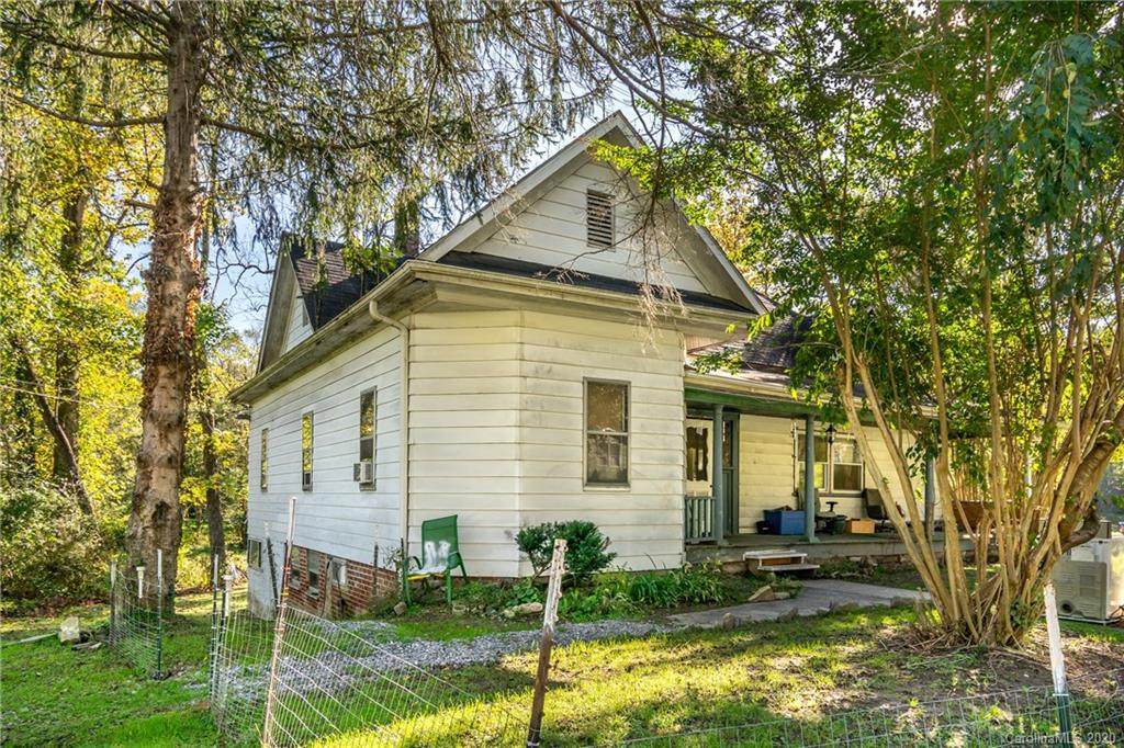 406 Lakeside Drive - Photo 1