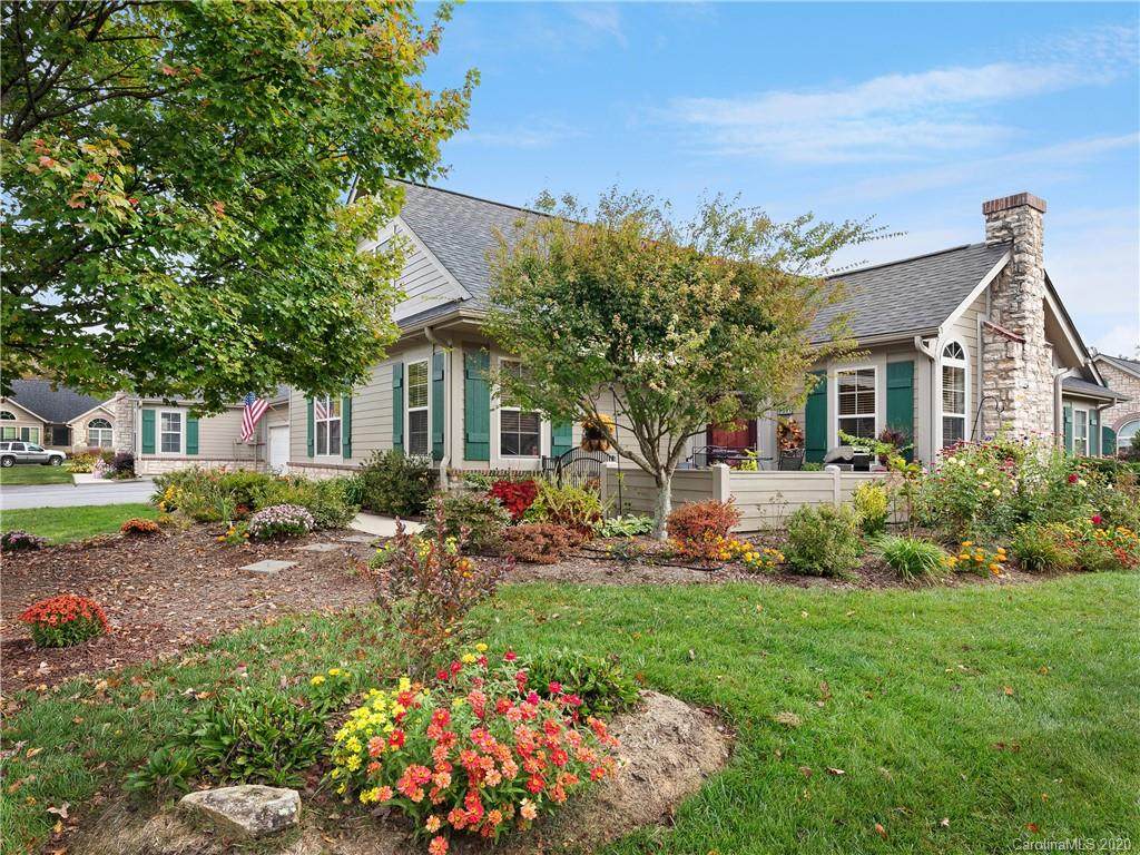 341 Summerfield Place - Photo 1