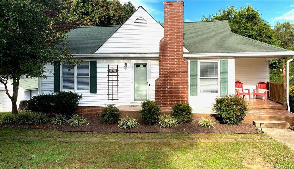 1421 Kings Circle - Photo 1