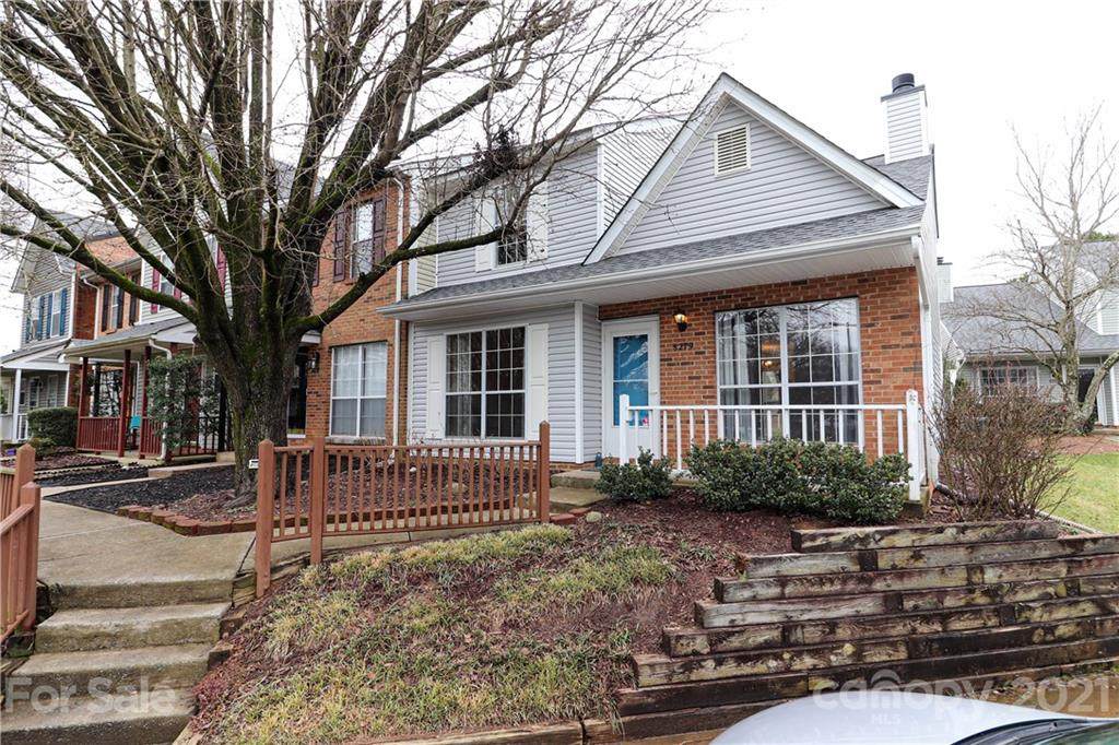 8219 Golf Ridge Drive - Photo 1