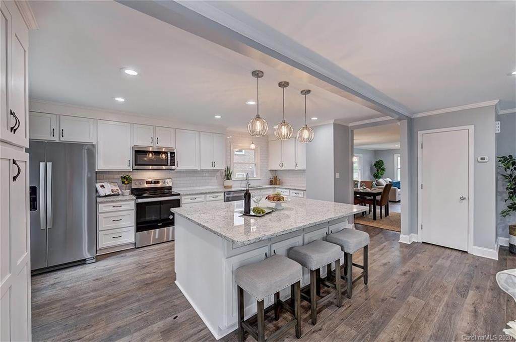 1816 Stoneyridge Drive - Photo 1