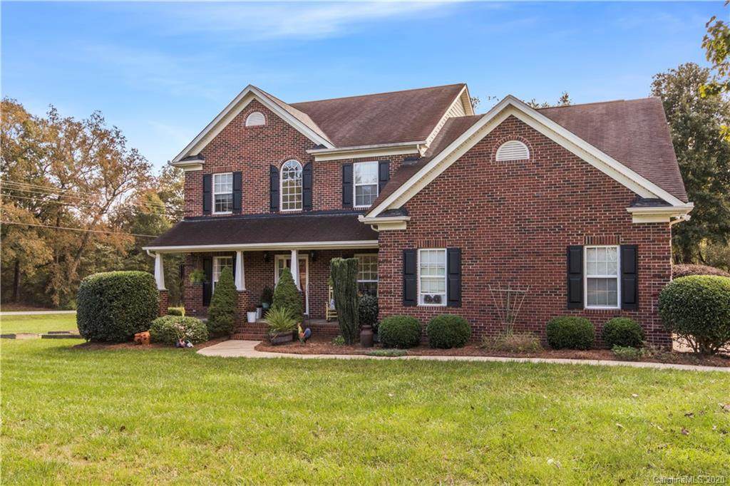 6001 Spence Court - Photo 1