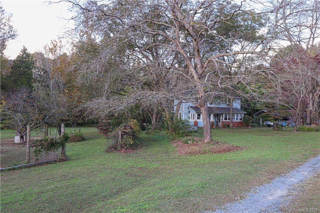 1815 Rockwell Road - Photo 1