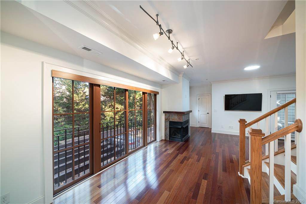 1328 Ordermore Avenue - Photo 1