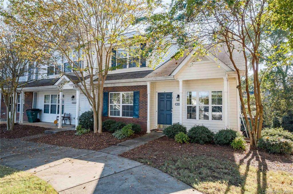 10106 Ballyclare Court - Photo 1