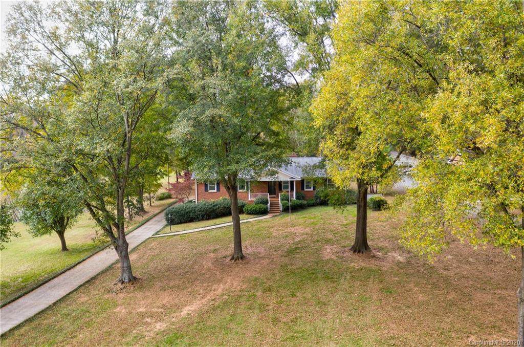 6349 Farmlake Drive - Photo 1