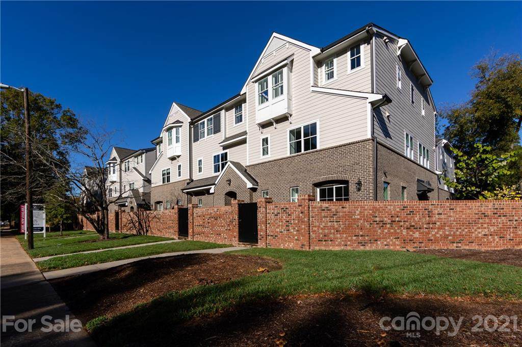 1220 Cotswold Place - Photo 1