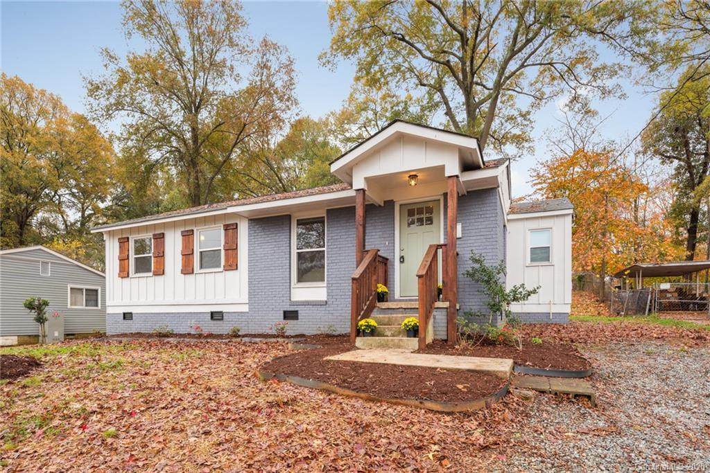 2723 Coronet Way - Photo 1