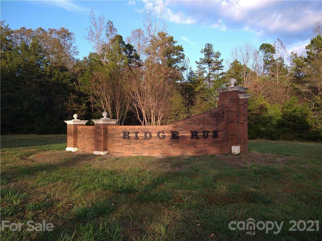 617 Whippoorwill Lane - Photo 1