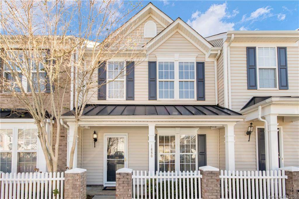 1680 Chamberside Drive - Photo 1
