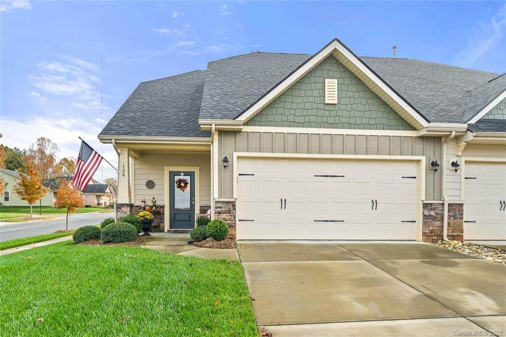 124 Canter Lane - Photo 1