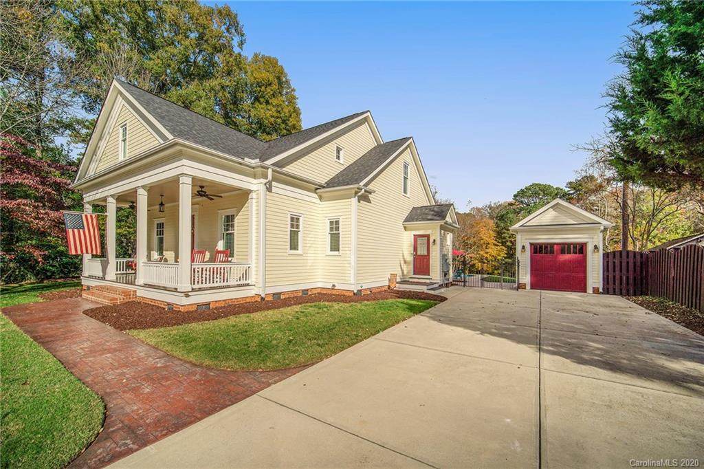 316 Providence Street - Photo 1