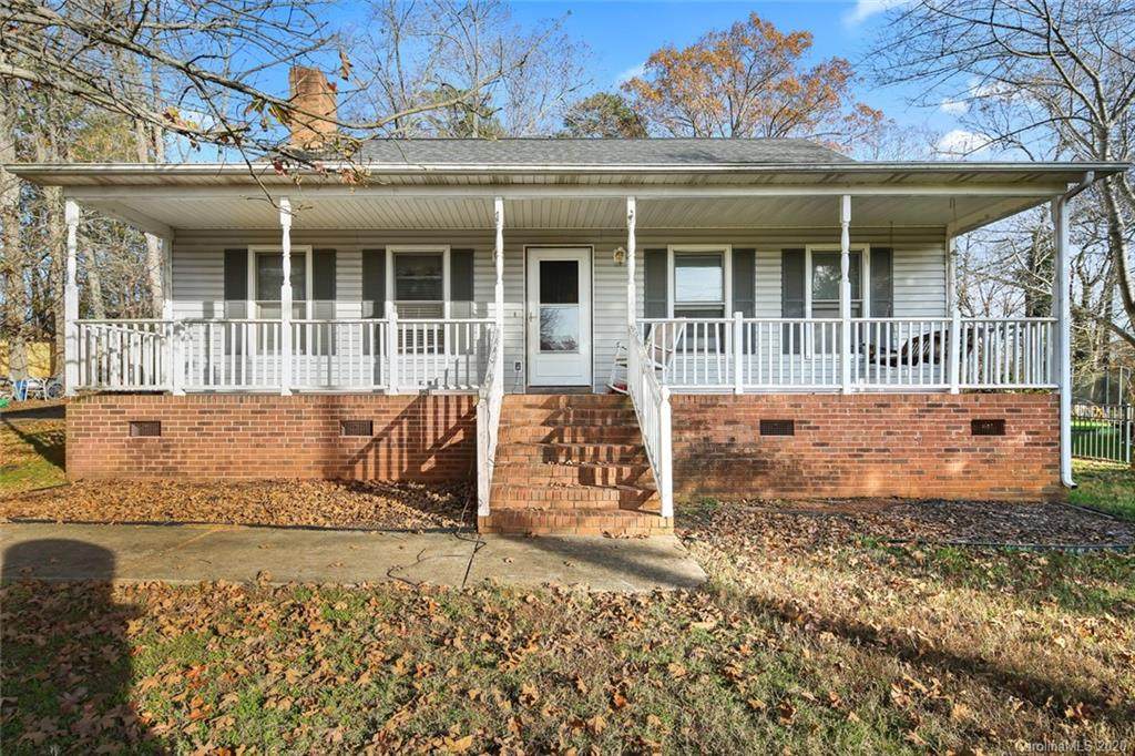 467 Holly Circle - Photo 1