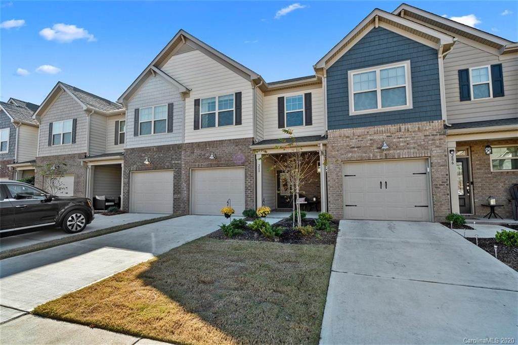 288 Ascot Run Way - Photo 1