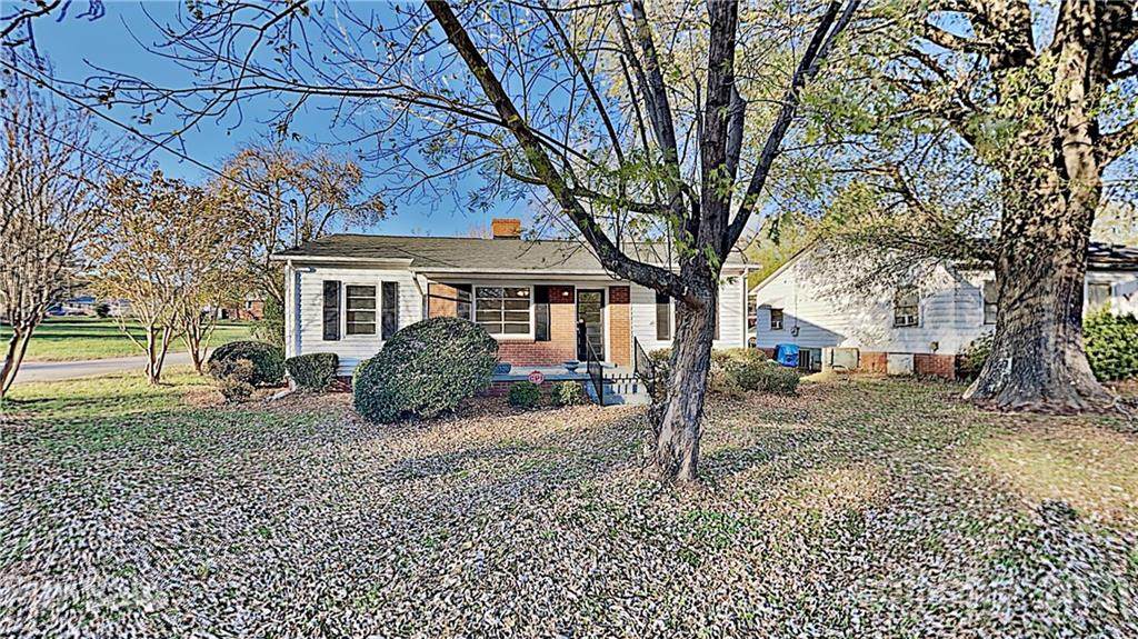 232 20th Street - Photo 1