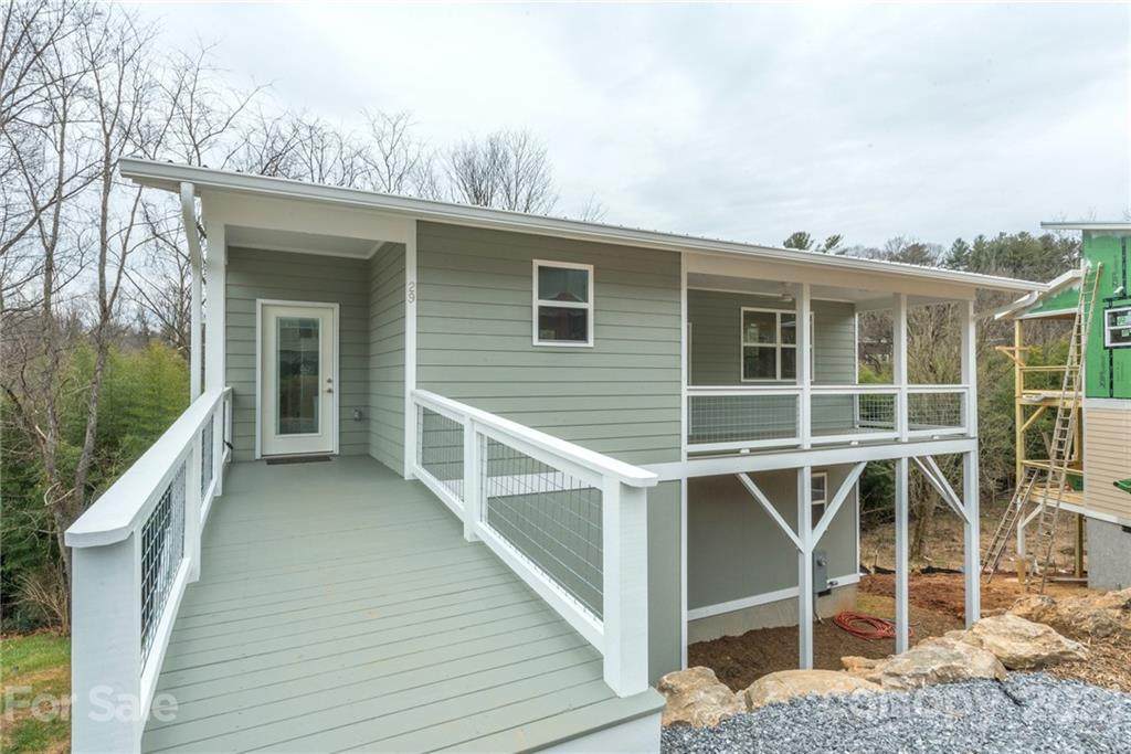 29 Blalock Avenue - Photo 1