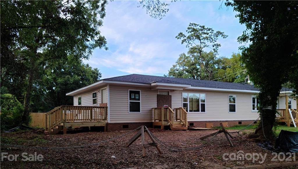 668 Bradford Drive - Photo 1