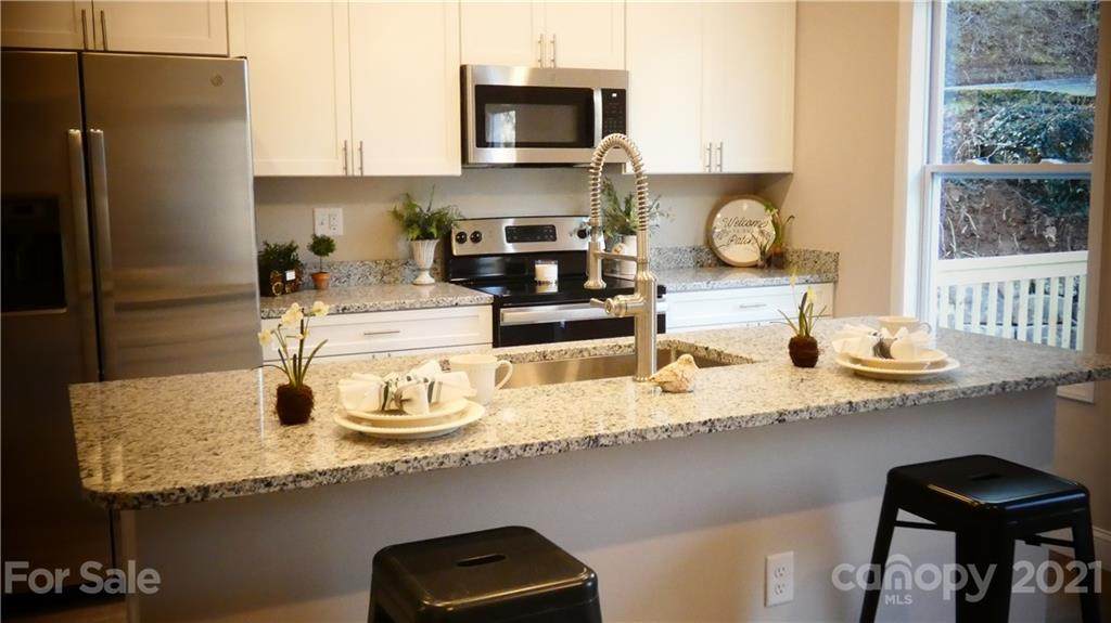 9 Arbutus Road - Photo 1