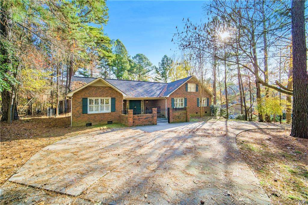 10115 Crestwood Drive - Photo 1