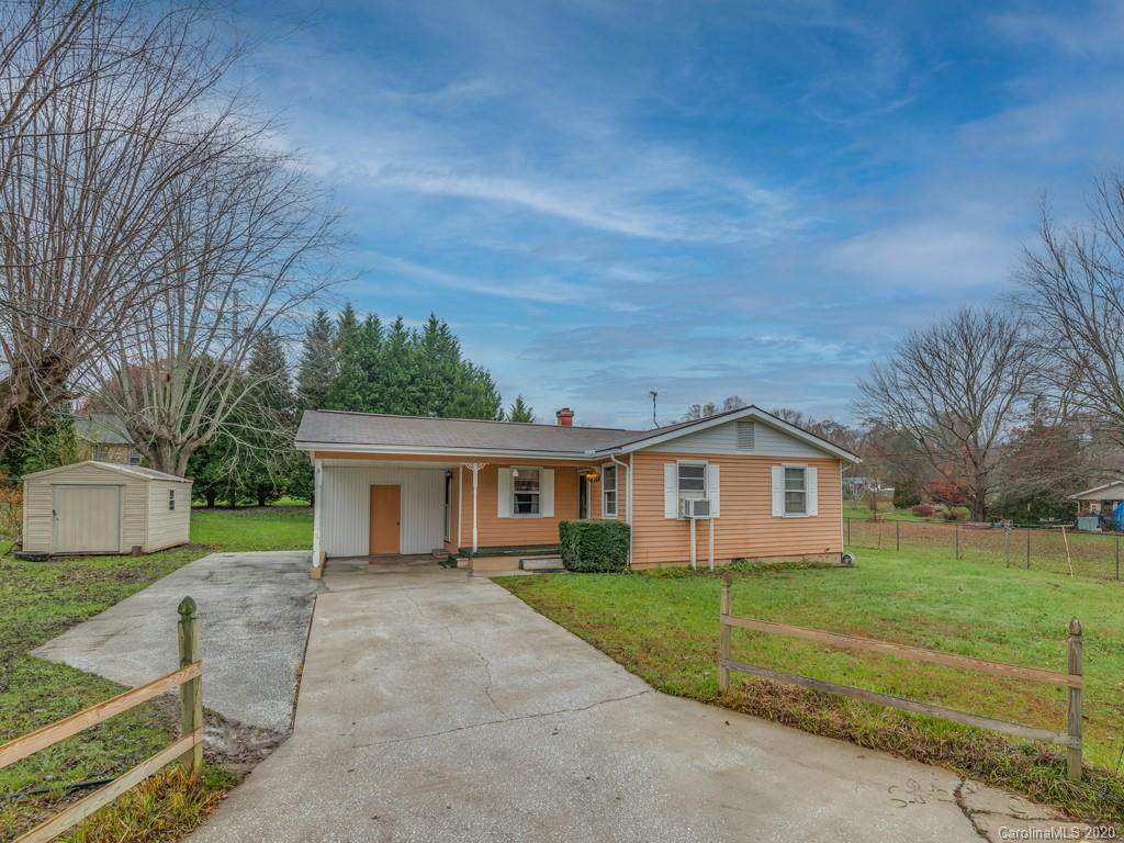 288 Forest Lawn Drive - Photo 1