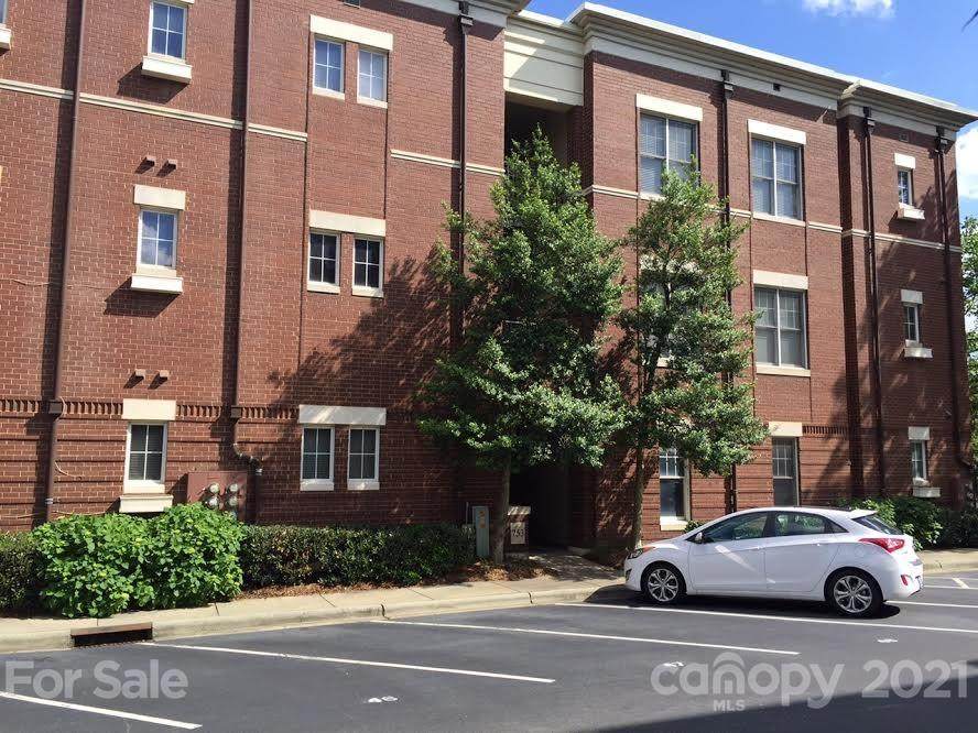 755 Alexander Street - Photo 1