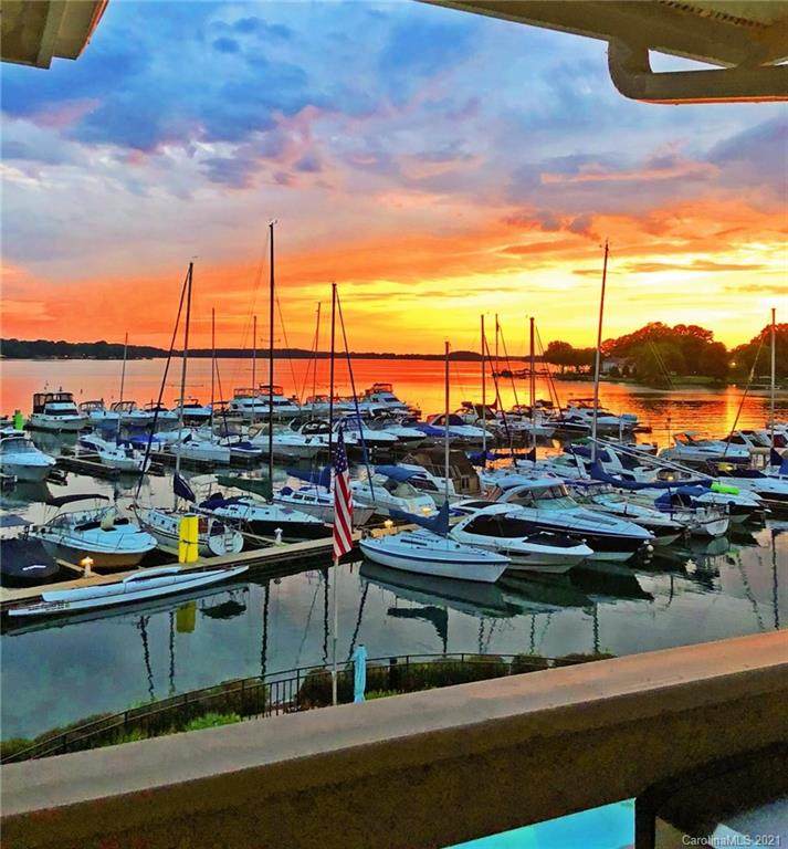 18021 Kings Point Drive - Photo 1