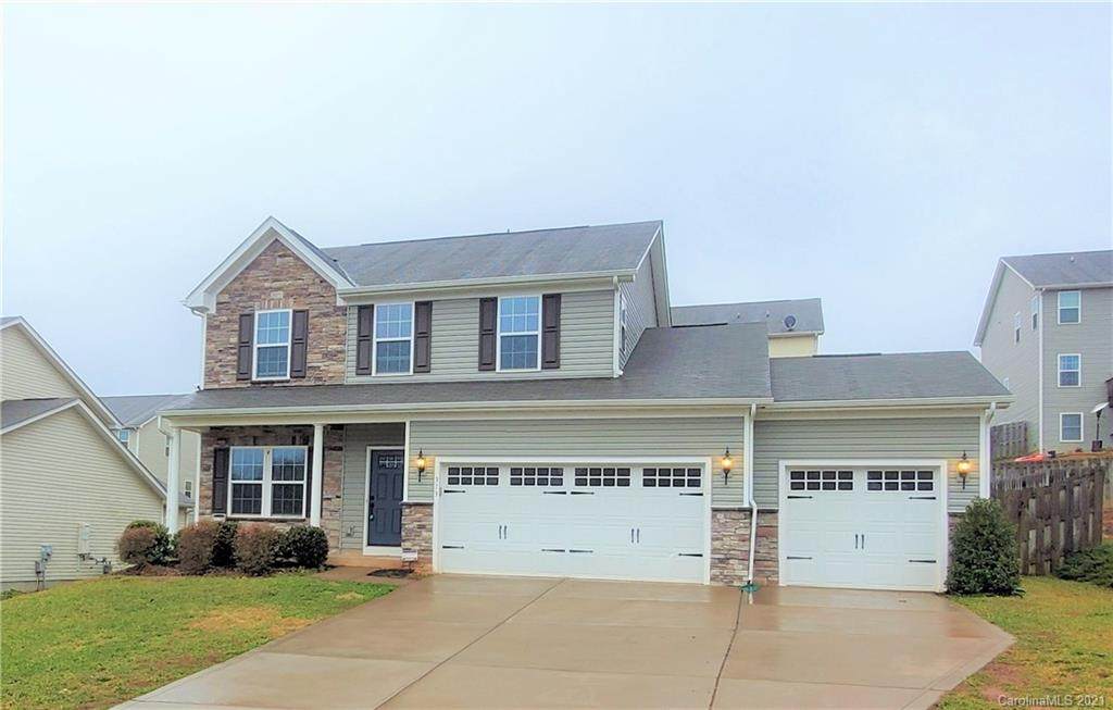 313 Almora Loop - Photo 1