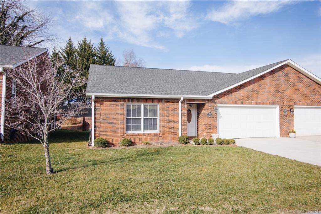 105 Carriage Station Drive - Photo 1