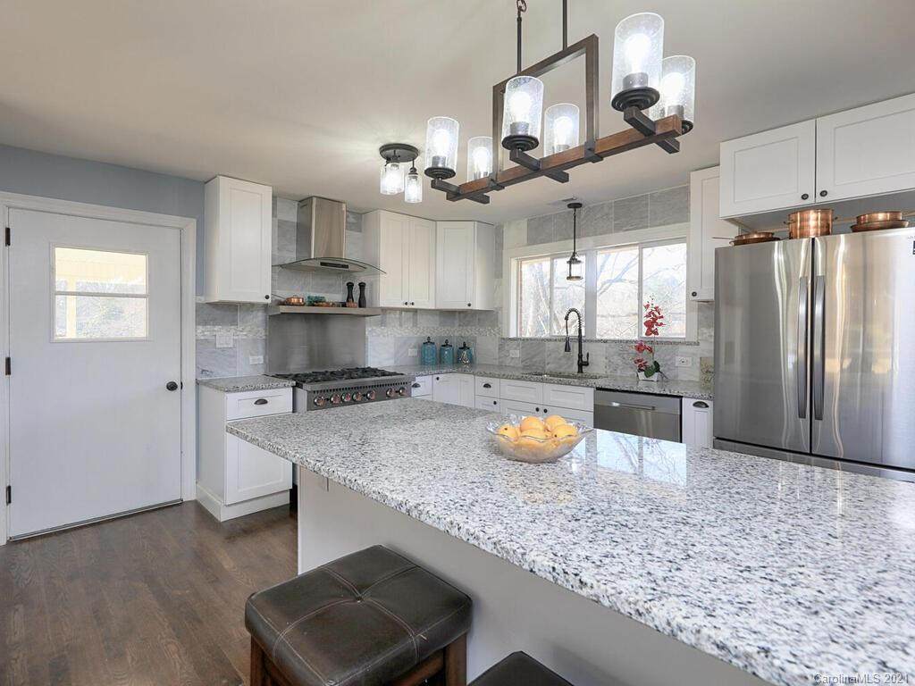 717 Ferndale Drive - Photo 1