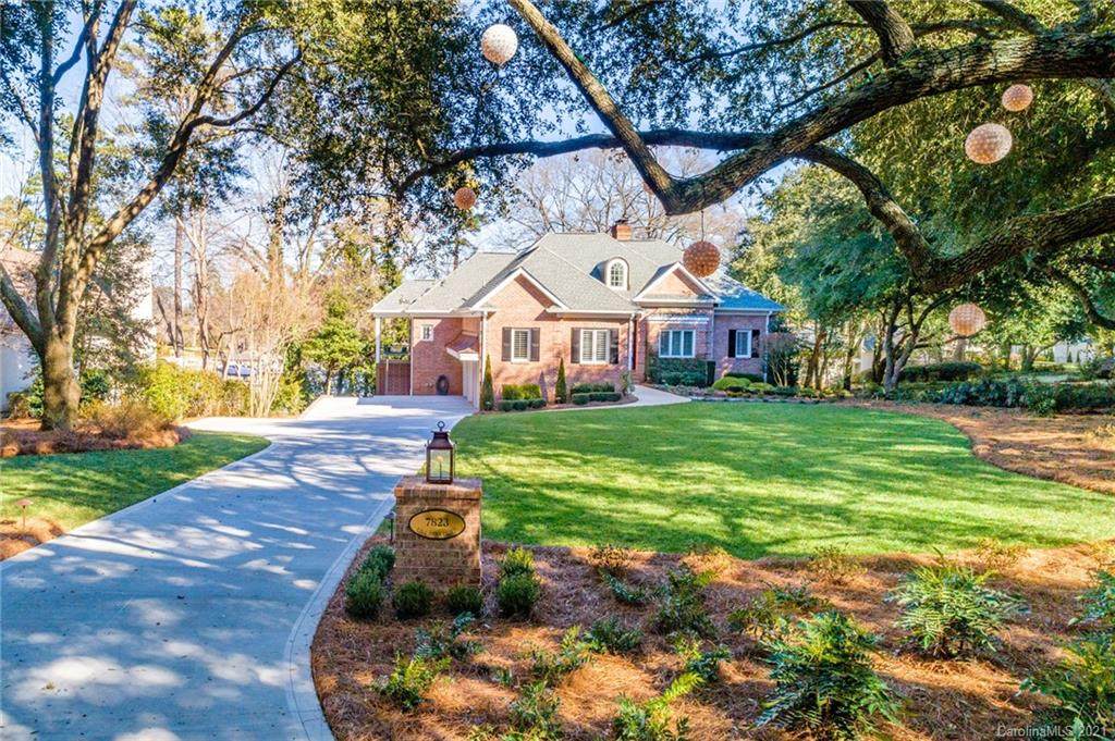 7823 Live Oaks Drive - Photo 1