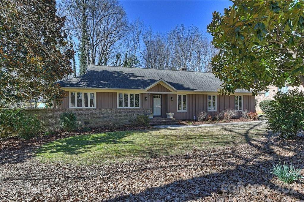 1525 Piccadilly Drive - Photo 1