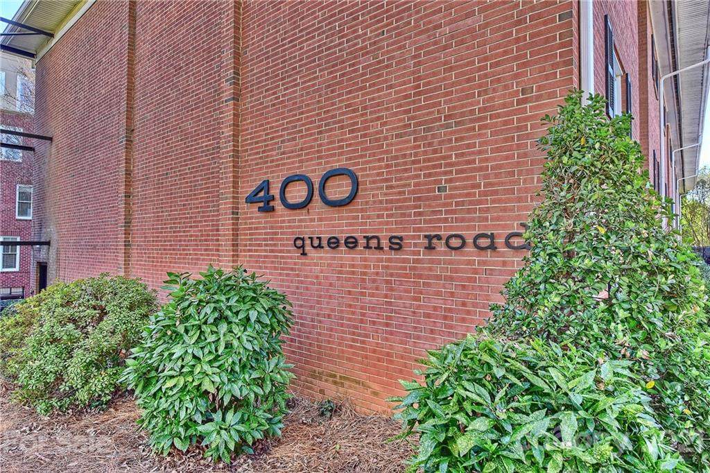 400 Queens Road - Photo 1