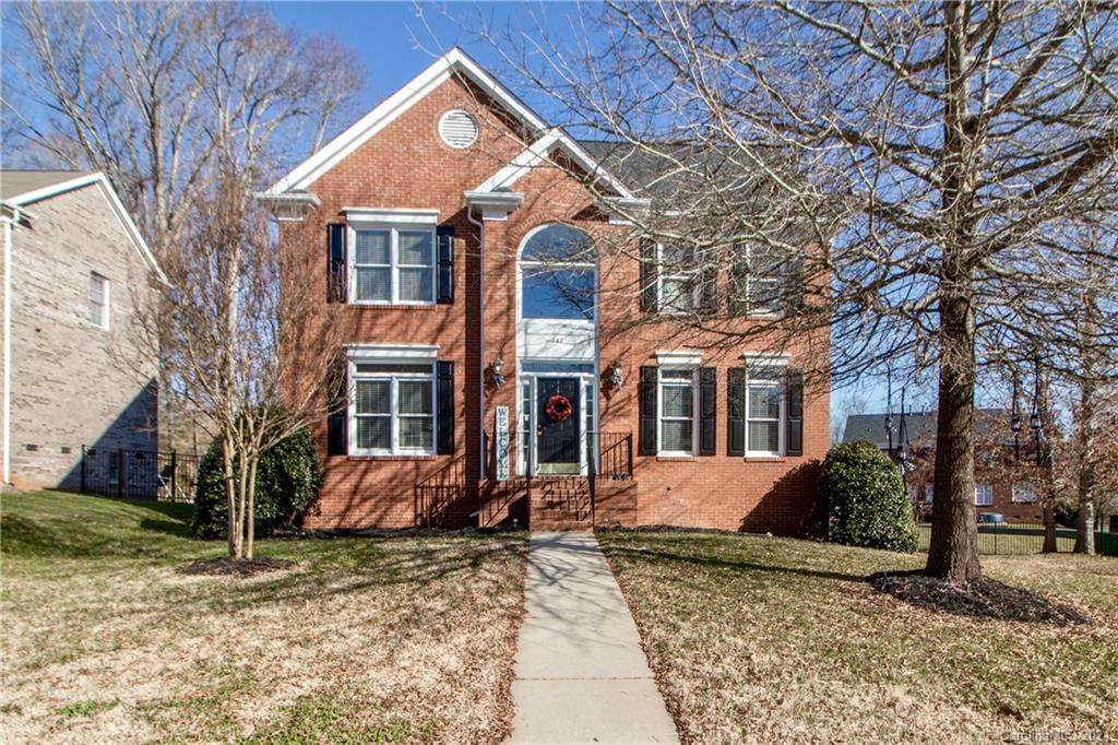 147 Foxfield Park Drive - Photo 1