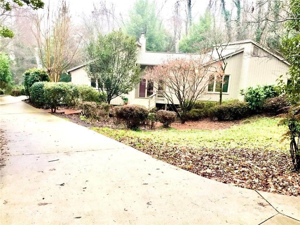 132 Whispering Pines Drive - Photo 1