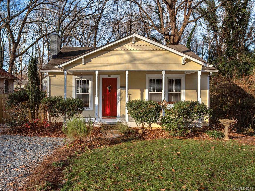 900 Sweetbriar Street - Photo 1