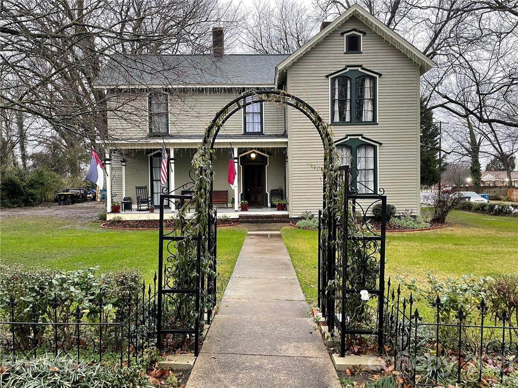 428 Ellis Street - Photo 1