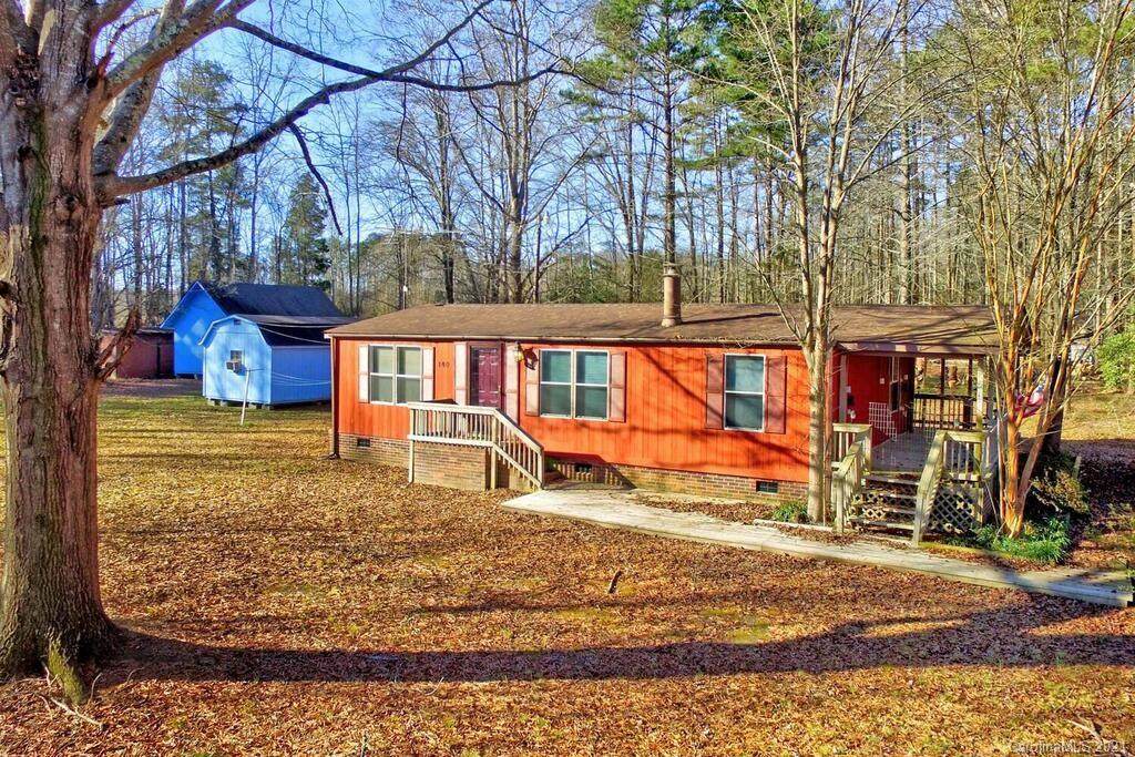 140 Recreation Drive - Photo 1