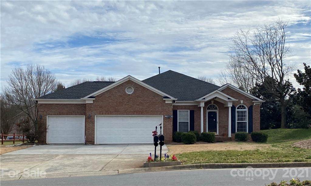 104 Morrison Cove Road - Photo 1