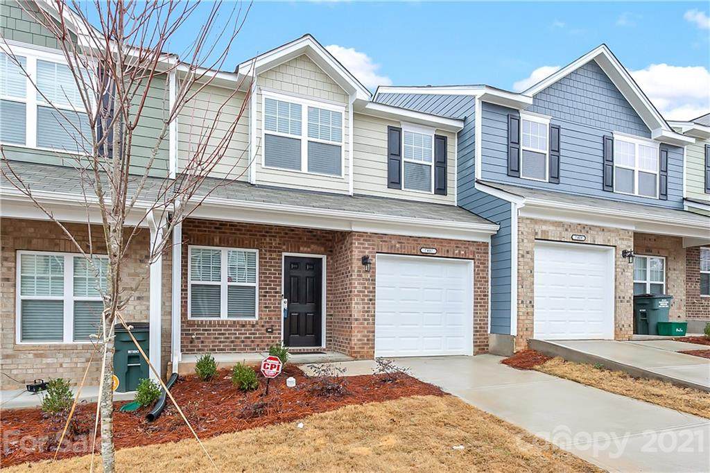 7407 Sienna Heights Place - Photo 1