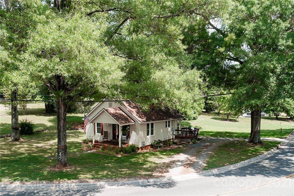 403 Huntersville Concord Road - Photo 1