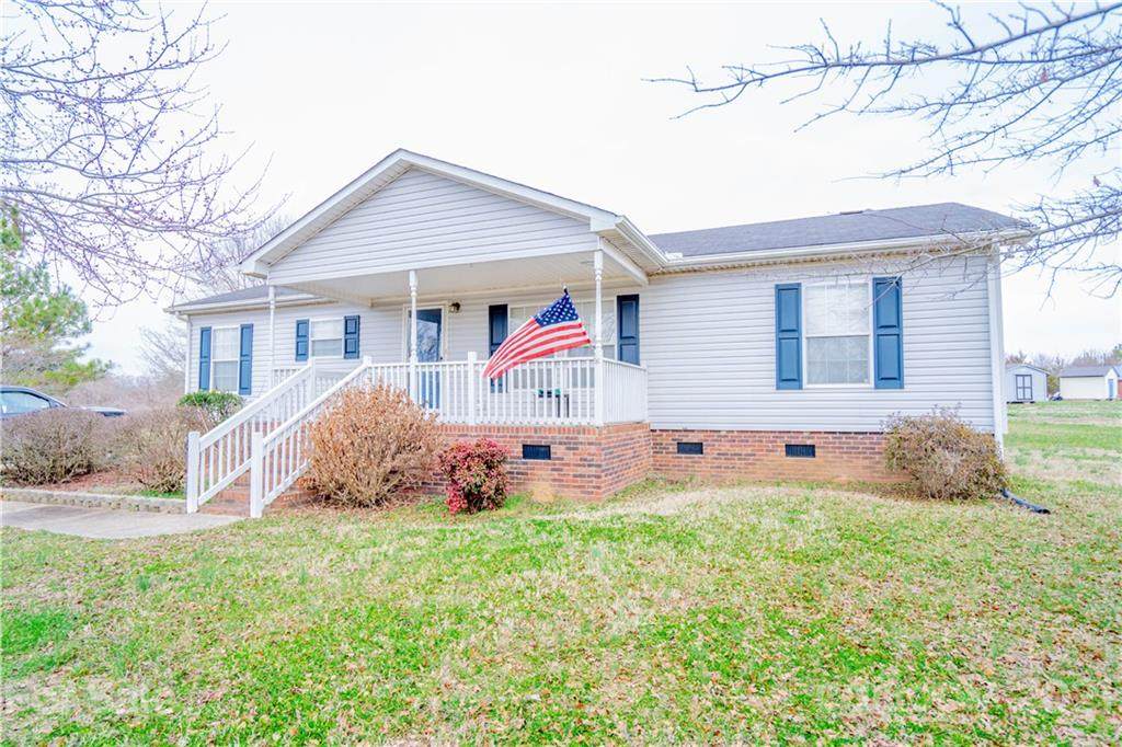 109 Lester Lane - Photo 1
