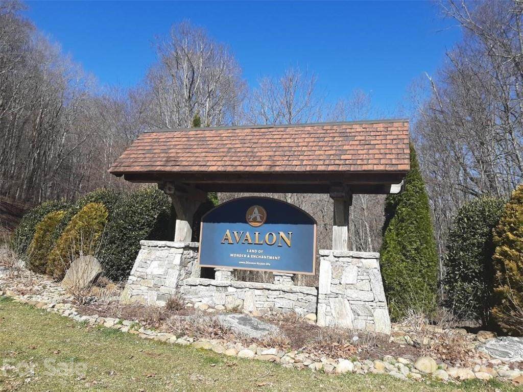 Lot #17 Signature Row Boulevard - Photo 1