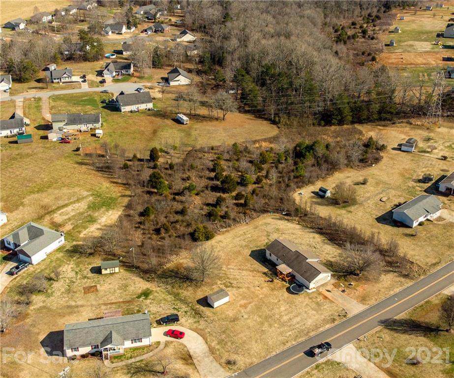 405 Webb Road - Photo 1