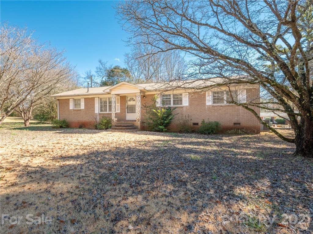 1508 Eden Terrace - Photo 1