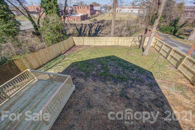 516 2nd Avenue - Photo 1