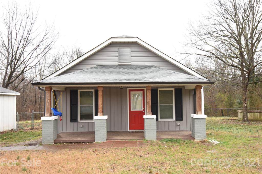 2501 Lyla Avenue - Photo 1